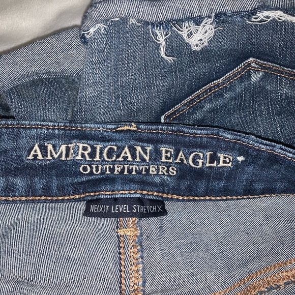 American Eagle Jean shorts, Size 2, never worn - Picture 3 of 4